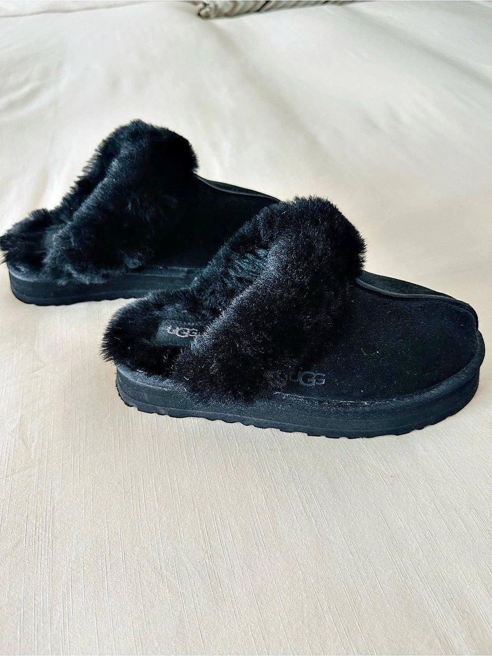 UGG Disquette Platform Shearling Black Slippers US 7